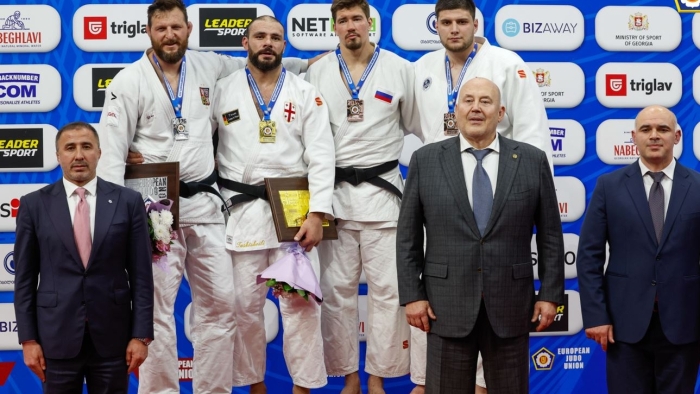 Kağıtspor’un başarısı her geçen gün katlanarak artıyor;  “Kağıtspor harikalar yaratıyor”